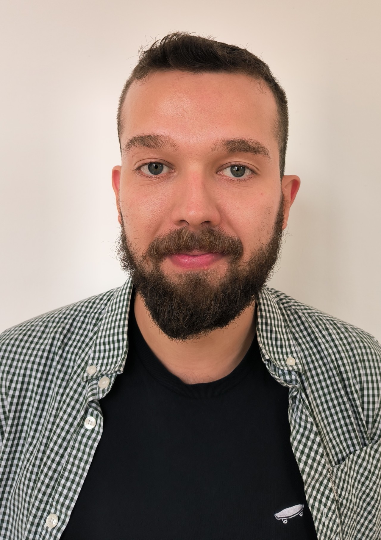 Roszkos Bence - tanár (angol idegen nyelv)