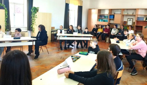Anyanyelvi játékos vetélkedő a Gönczy Refiben