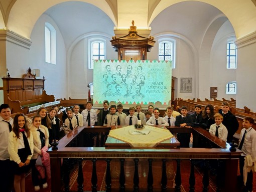 Aradi vértanúk emléknapja