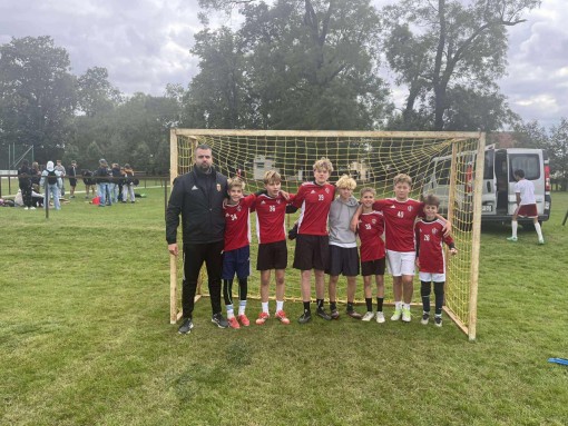 H. R. E. Fiatalok Futball Tornája