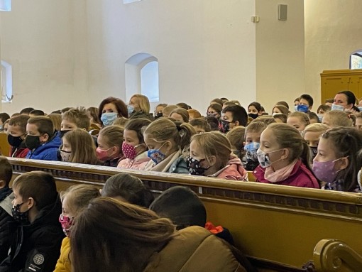 Hétkezdő áhítat maszkban