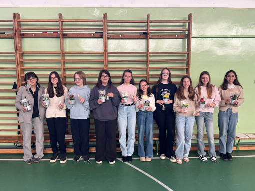 Nőnap a Gönczy Refis diákoknál